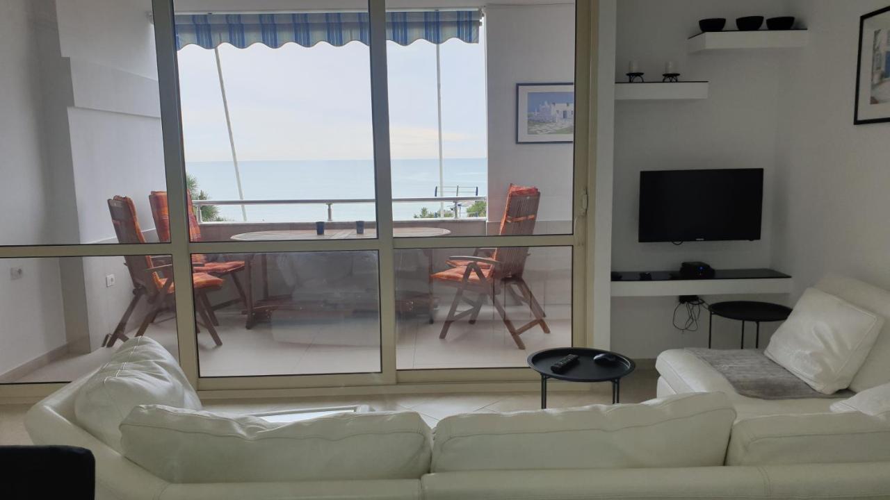 M&I Beach Apartment With Sea View ドゥラス エクステリア 写真